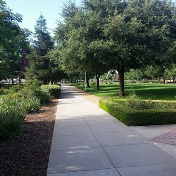 Town Square Park - Trail access - Parks Near Me - Elk Grove, California Town Square Park - Trail access - Parks Near Me - Elk Grove, California