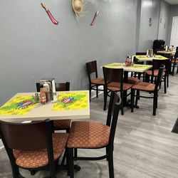 Borinqueneer’s Taste - Seating area