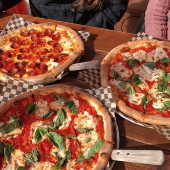 Hey, Neighbor! Pizza House - Pepperoni Pizza, Marg Pizza - Pizza Near Me - Eugene, Oregon