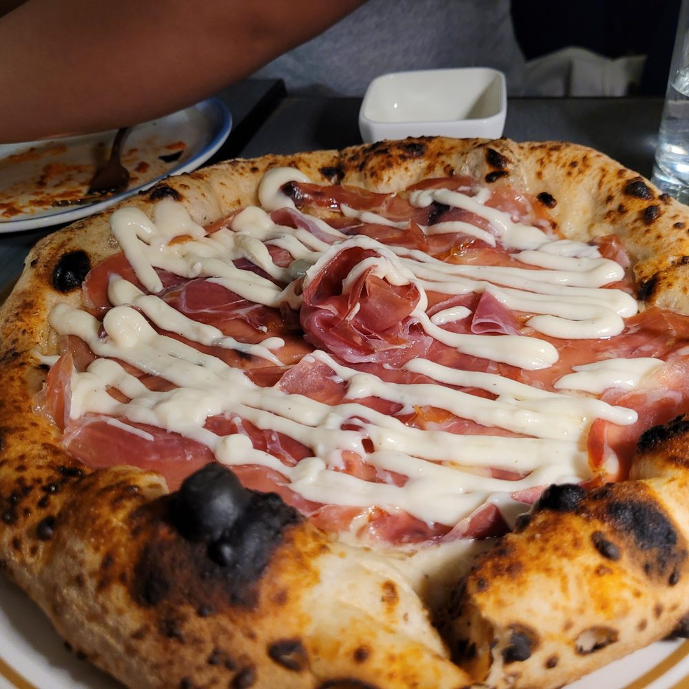 Song E Napule - Rutherford - Pizza Near Me - Rutherford, New Jersey Song E Napule - Rutherford - Pizza Near Me - Rutherford, New Jersey