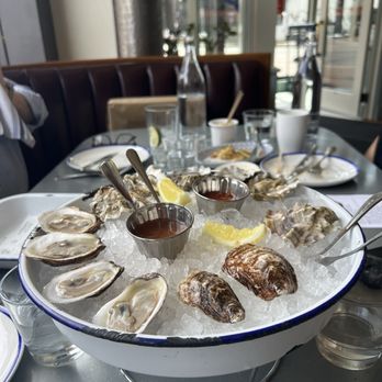 Swift Tavern - HALF DOZEN OYSTERS* - Bars Near Me - Chicago, Illinois Swift Tavern - HALF DOZEN OYSTERS* - Bars Near Me - Chicago, Illinois