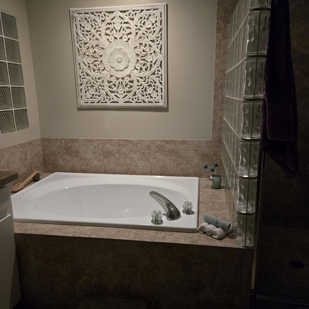 SunCoast Tub & Tile Restoration - After - Refinishing Services Near Me - Seffner, Florida SunCoast Tub & Tile Restoration - After - Refinishing Services Near Me - Seffner, Florida