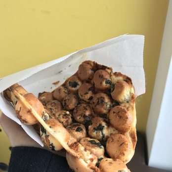 Golden Bubbles - Waffles Near Me - Toronto, Ontario