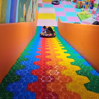 Funhouse Factory - Rainbow slide - Indoor Playcenter Near Me - San Fernando Valley, California Funhouse Factory - Rainbow slide - Indoor Playcenter Near Me - San Fernando Valley, California