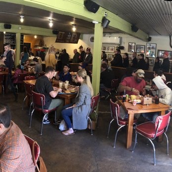 Franklin Barbecue - Inside!! - Barbeque Near Me - Austin, Texas