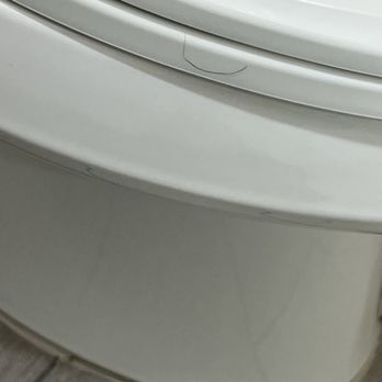 New York Marriott Downtown - Toilet - Hotels Near Me - New York, New York