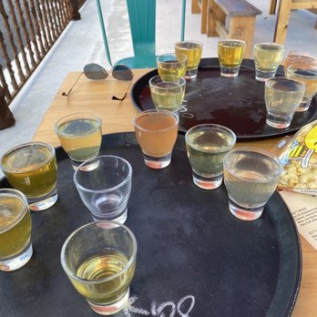 Left Bank Ciders - Flights - Cideries Near Me - Catskill, New York Left Bank Ciders - Flights - Cideries Near Me - Catskill, New York