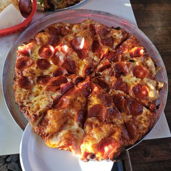 Toppers Pizza Place - Pizza Near Me - Ventura, California
