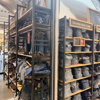 Levi’s Outlet Store - Women's Clothing Near Me - Commerce, California Levi’s Outlet Store - Women's Clothing Near Me - Commerce, California
