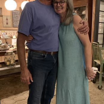 3 Oaks Vineyard - the hosts! - Wineries Near Me - Clovis, California