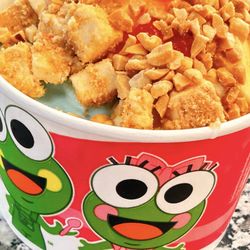 sweetFrog Premium Frozen Yogurt