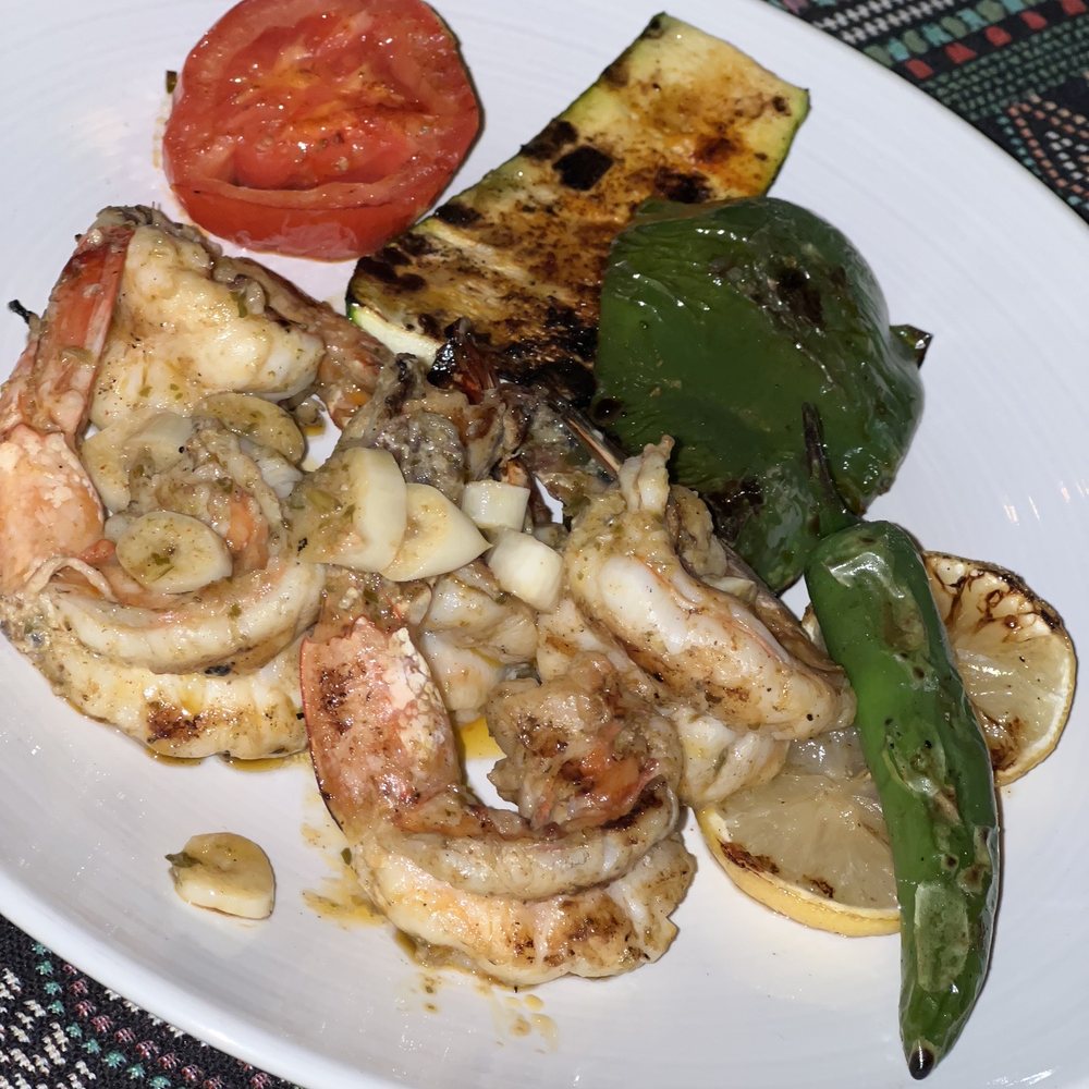 Serrano - Shrimp and veggies - Steakhouses Near Me - Cabo San Lucas, BCS Serrano - Shrimp and veggies - Steakhouses Near Me - Cabo San Lucas, BCS