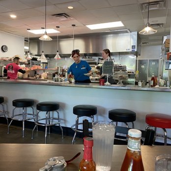 Flat Tire Diner - Diner counter - American Near Me - Old Hickory, Tennessee Flat Tire Diner - Diner counter - American Near Me - Old Hickory, Tennessee
