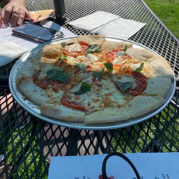 Terra Vite - Pizza - Wineries Near Me - Jamesport, New York