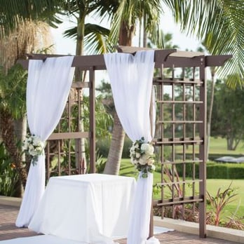 Karen's Garden - Draping and side floral arrangements - Florists Near Me - Los Angeles, California