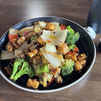 Luna Kitchen - Spicy Chicken Ding (I added nappa cabbage and broccoli) - Noodles Near Me - Columbia, South Carolina Luna Kitchen - Spicy Chicken Ding (I added nappa cabbage and broccoli) - Noodles Near Me - Columbia, South Carolina