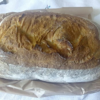 Cloudstreet - ¡Primera compra del día! Chusco, sin cortar (aunque te ofrecen la posibilidad) - Bakeries Near Me - Barcelona, B