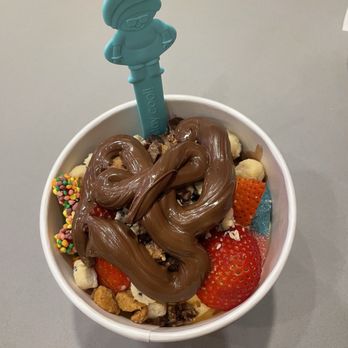 Menchies Frozen Yogurt - Ice Cream & Frozen Yogurt Near Me - Orlando, Florida Menchies Frozen Yogurt - Ice Cream & Frozen Yogurt Near Me - Orlando, Florida