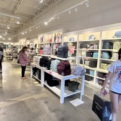 Vera Bradley - Wrentham