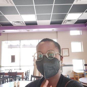Momo's Cafe - Me - Cafes Near Me - Hampton, Virginia