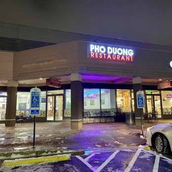 Pho Duong - Outside / Exterior of restaurant - WHERE THE OLD PHO 2000 used to be, next to Panera, in Worldgate Centre, Herndon - Vietnamese Near Me - Herndon, Virginia