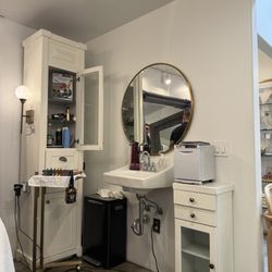 The Hair Lounge Barber