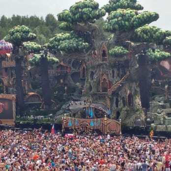 Tomorrowland - Festivals Near Me - Boom, VAN