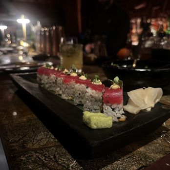 MILA Restaurant - Tuna Maki - Mediterranean Near Me - Miami Beach, Florida