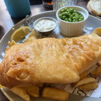 Royal Mile Tavern - Fish and chips - Pubs Near Me - Edinburgh, EDH Royal Mile Tavern - Fish and chips - Pubs Near Me - Edinburgh, EDH