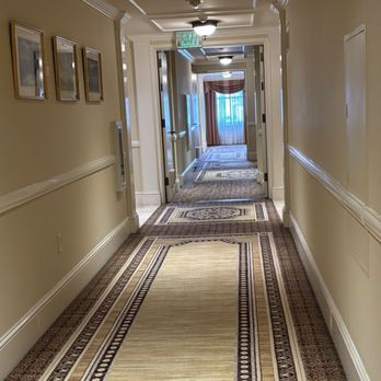 Jonathan Club - Hallway - Venues & Event Spaces Near Me - Los Angeles, California Jonathan Club - Hallway - Venues & Event Spaces Near Me - Los Angeles, California