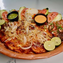 Mariscos Y Tacos Los Puercos