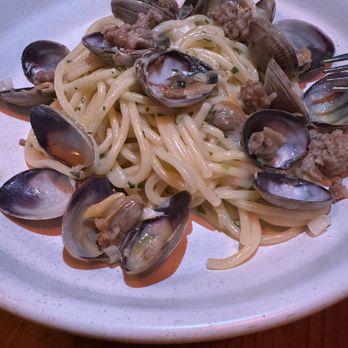Pizzaiolo - Pasta with Clams - Italian Near Me - Oakland, California Pizzaiolo - Pasta with Clams - Italian Near Me - Oakland, California