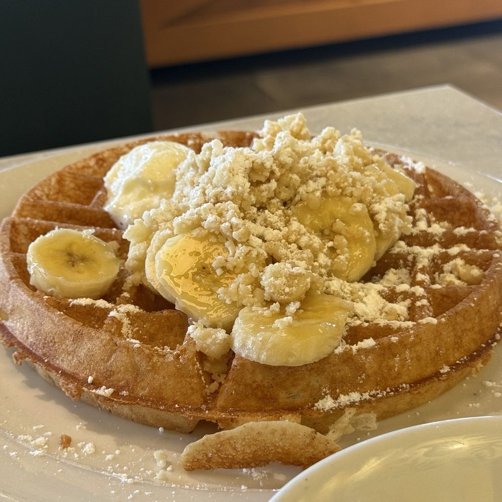 Kihei Caffe - banana macadamia nut waffles - Hawaiian Near Me - Kihei, Hawaii Kihei Caffe - banana macadamia nut waffles - Hawaiian Near Me - Kihei, Hawaii