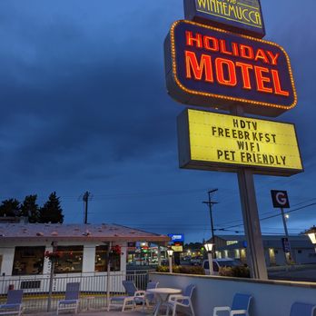 Holiday Motel - Hotels Near Me - Winnemucca, Nevada Holiday Motel - Hotels Near Me - Winnemucca, Nevada