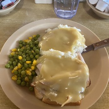 Ludlow Cafe - Hot Turkey Sandwich with mashed potatoes and gravy - delicious! - American Near Me - Ludlow, California Ludlow Cafe - Hot Turkey Sandwich with mashed potatoes and gravy - delicious! - American Near Me - Ludlow, California