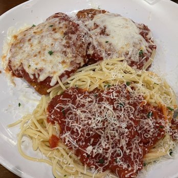Olive Garden Italian Restaurant - Chicken Parmigiana - Italian Near Me - Clovis, California Olive Garden Italian Restaurant - Chicken Parmigiana - Italian Near Me - Clovis, California