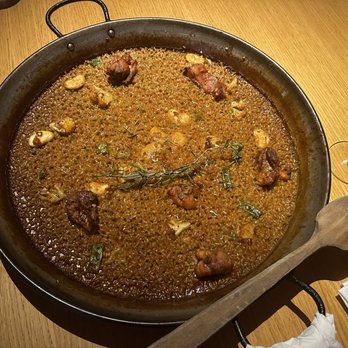 Martinez - Rabb and chicken paella - Seafood Near Me - Barcelona, B Martinez - Rabb and chicken paella - Seafood Near Me - Barcelona, B