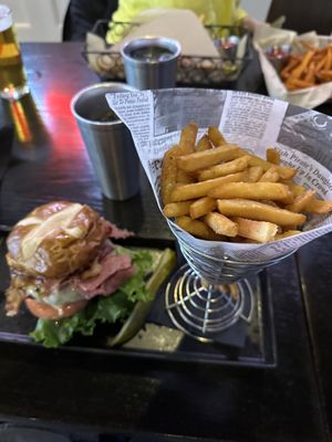 Porter Cullens Irish Pub & Restaurant by null