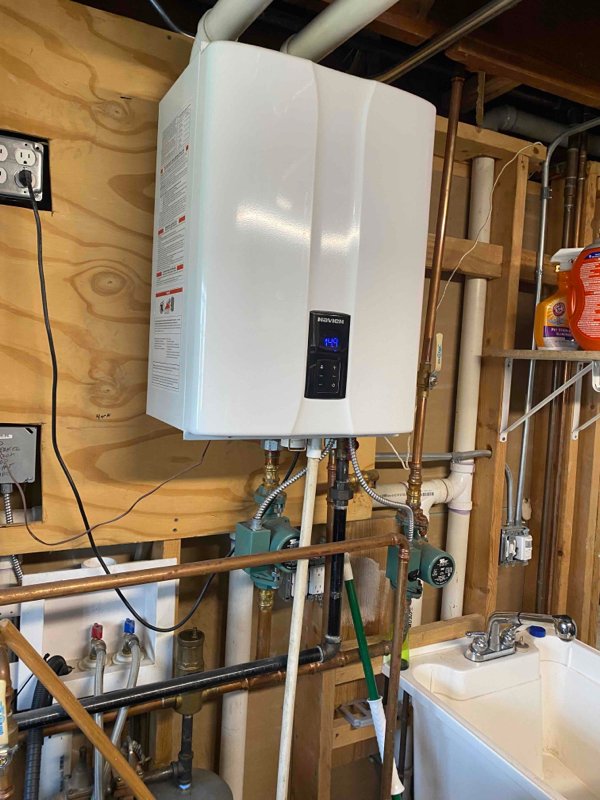 Slide of 24/7 Services