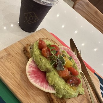 Toastique - Avocado smash with Purple Heart smoothie (blueberry/spinach/chia seeds) - Acai Bowls Near Me - Atlanta, Georgia Toastique - Avocado smash with Purple Heart smoothie (blueberry/spinach/chia seeds) - Acai Bowls Near Me - Atlanta, Georgia