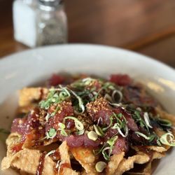 Restaurant 604 - Poke Nachos