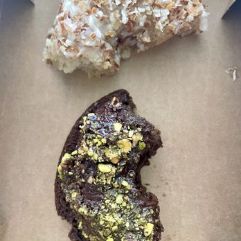 Devi's Donuts and Sweets - Donuts Near Me - Long Beach, California