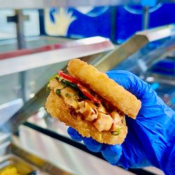 Poke Loulu - Sushi Slider
$5.99