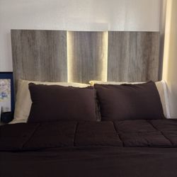 Nick and Sons Furniture Outlet Riverside - Lights on headboard