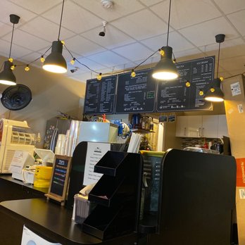 Cafe Zio - Interior - Bubble Tea Near Me - Edison, New Jersey