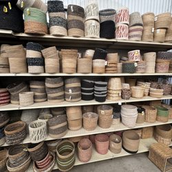 Green Thumb Nursery - Pots