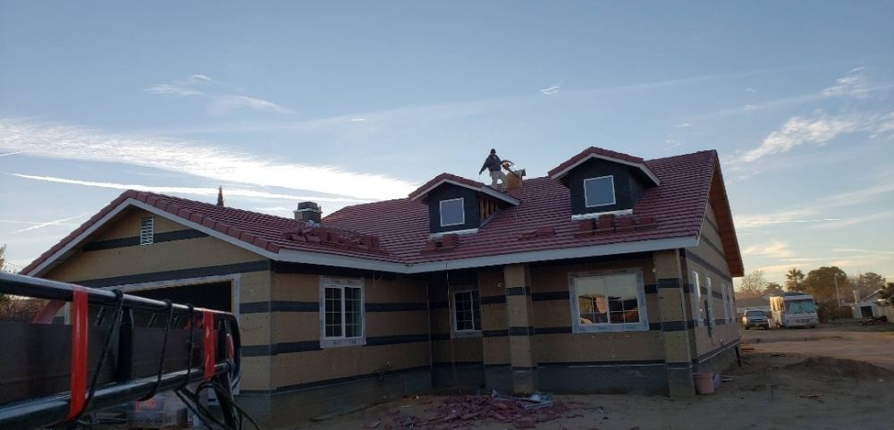 Slide of P&M Roofing