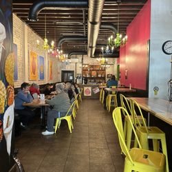 L' Patron Tacos - Inside