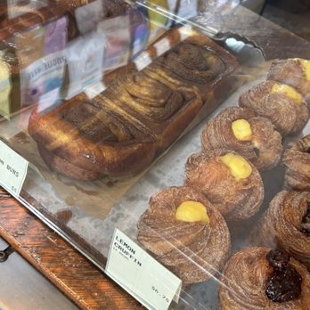 Revolver - Coffee & Tea Near Me - Vancouver, British Columbia