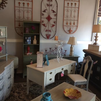 Kiki's Kottage - Furniture Stores Near Me - Fort Mill, South Carolina